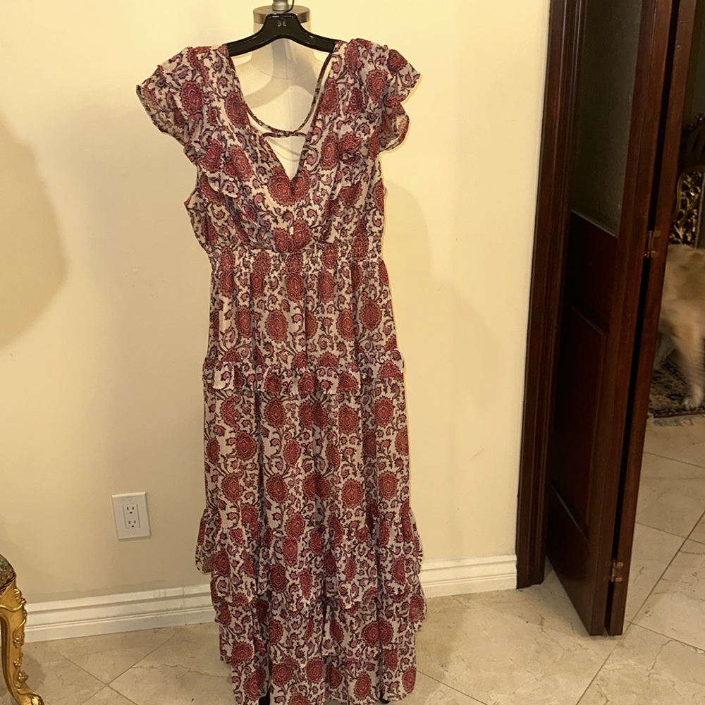NWOT AQUA by Bloomingdale's Indian Stamp metallic print ruffled maxi dress M